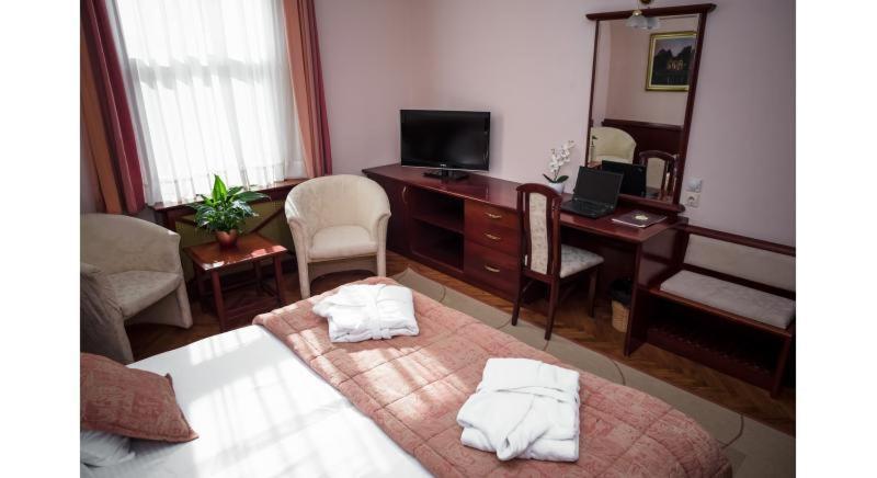 Garni Hotel Vila Milord Resort Palić Exterior foto