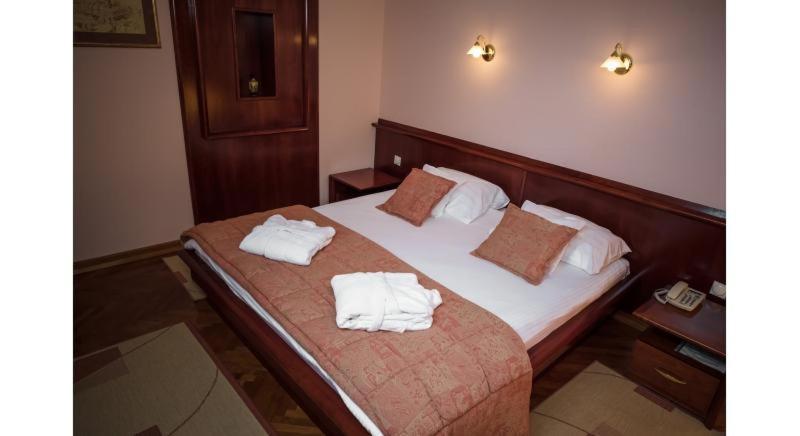 Garni Hotel Vila Milord Resort Palić Exterior foto