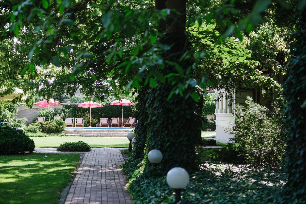 Garni Hotel Vila Milord Resort Palić Exterior foto
