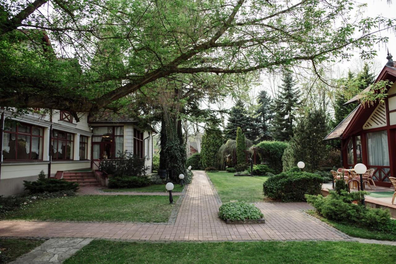 Garni Hotel Vila Milord Resort Palić Exterior foto