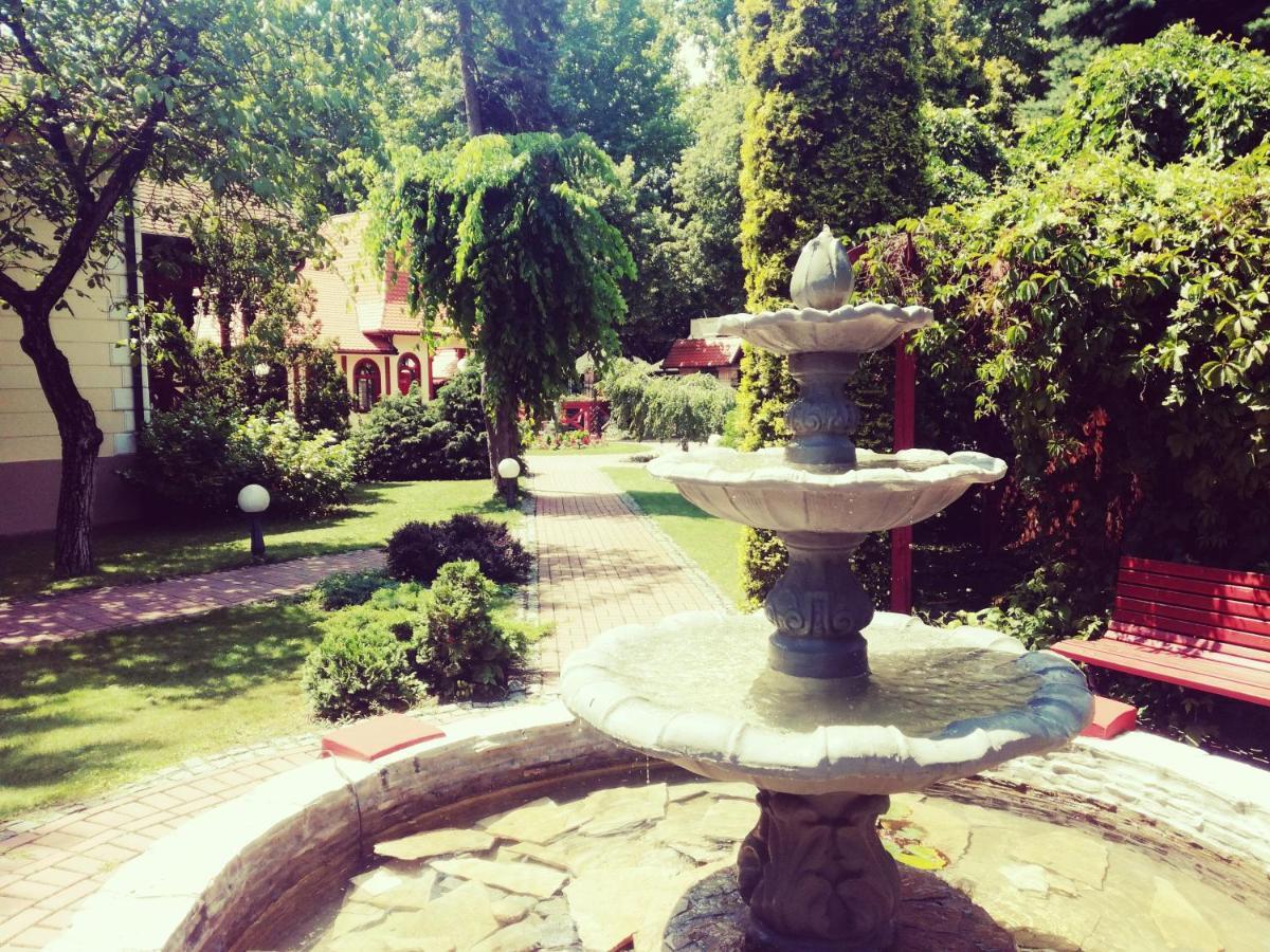 Garni Hotel Vila Milord Resort Palić Exterior foto