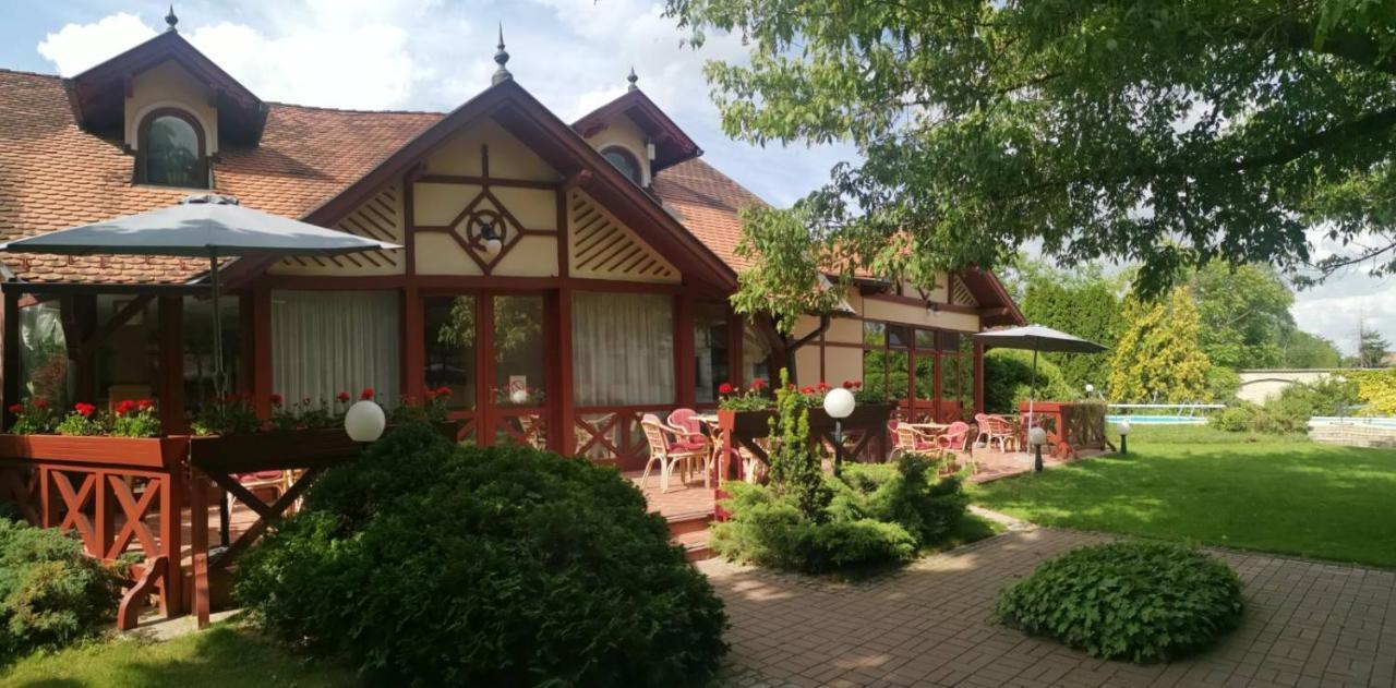 Garni Hotel Vila Milord Resort Palić Exterior foto